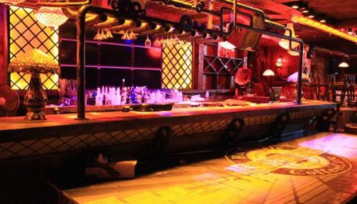國內(nèi)最好玩的十大酒吧排名,Quinary、蘇荷酒吧容易艷遇