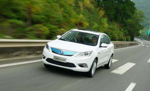 十款新能源電動(dòng)小汽車排名,北汽新能源EC200更經(jīng)濟(jì)實(shí)惠