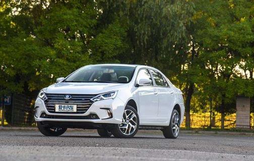 十款新能源電動(dòng)小汽車排名,北汽新能源EC200更經(jīng)濟(jì)實(shí)惠