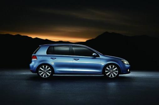 十款銷量最好12萬(wàn)左右的車排名,SMART、標(biāo)致408深受喜愛(ài)