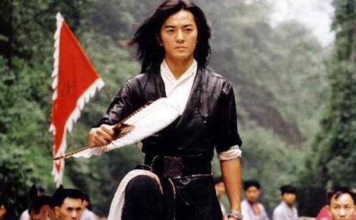 十大經(jīng)典漫畫改編的電影排名,《熱血高校》《黑衣人》票房很好