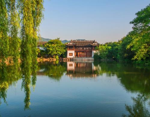 十大杭州旅游景點排名,西湖、靈隱寺吸引無數(shù)海內(nèi)外游客