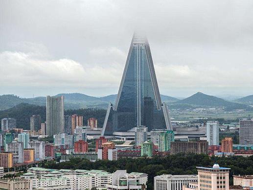 世界十大創(chuàng)意建筑排名,荷蘭立方塊體屋、美國籃子大樓很美