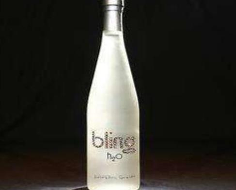 世界最貴的十大飲用水排名,科納鹽鹵水、ULIVETO很奢侈