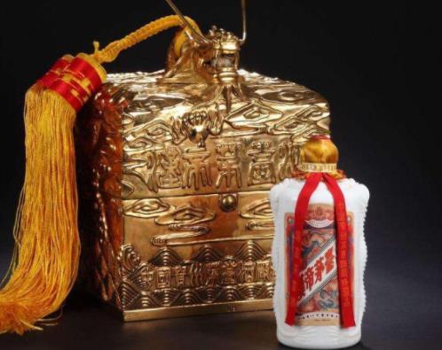 世界最貴的十大名酒排名,億萬富翁伏特加、1935年賴茅酒很昂貴