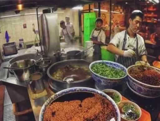 蘭州排名十大牛肉面排名,金強(qiáng)蘭州牛肉面回味悠長