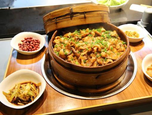 江西十大名菜排名,藜蒿炒臘肉、廬山石雞都很出名