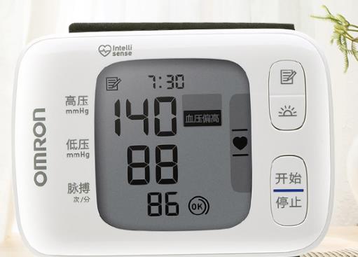 手腕測壓儀排行榜,松下電子血壓計是多功能監(jiān)測健康設備
