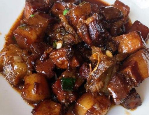 舟山十大名小吃排名,舟山帶魚味道鮮美,大烤目魚非常誘人