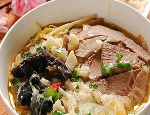 咸陽(yáng)十大小吃排名,油潑面香辣可口、辣炒蝦尾味道鮮美