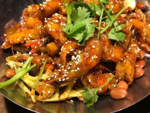 無(wú)錫市十大人氣餐廳排名,老李家飯莊的豬蹄、白水魚(yú)都是特色