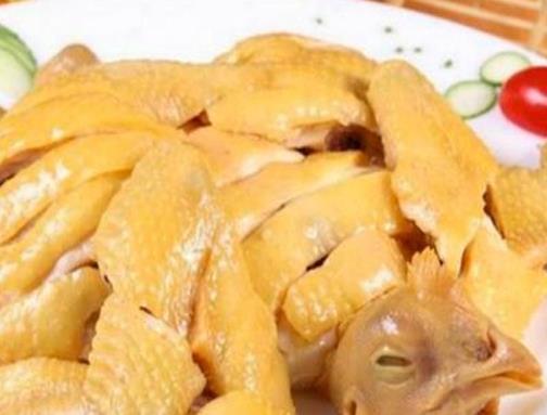 肇慶十大小吃排名,蟹煲雞味道醇厚,茶油雞營(yíng)養(yǎng)價(jià)值高