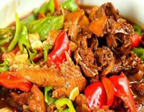 泰安十大小吃排名,豆腐宴歷史悠久,拔絲山藥是泰安有名菜肴
