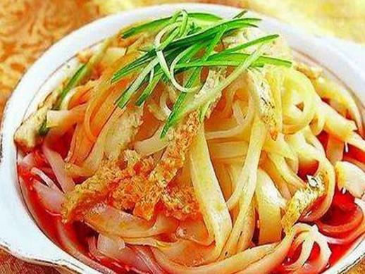 宿遷十大小吃排名,溜素桂魚是傳統(tǒng)漢族菜,膘雞鮮嫩美味
