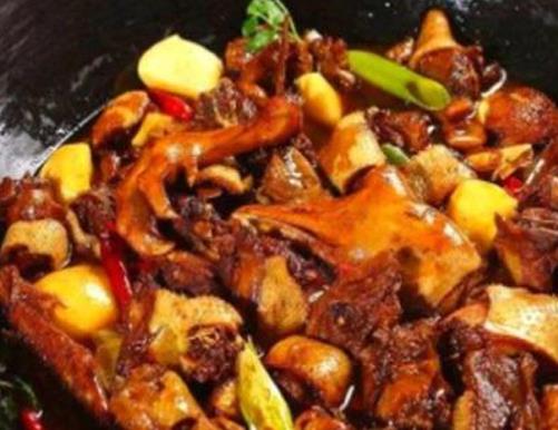 鞍山十大小吃排名,紅血腸是東北特色,清蒸鴨很不錯(cuò)