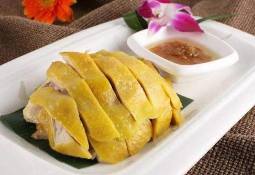 中山十大小吃排名,沙欄雞肉質(zhì)嫩滑,粉果是傳統(tǒng)美食