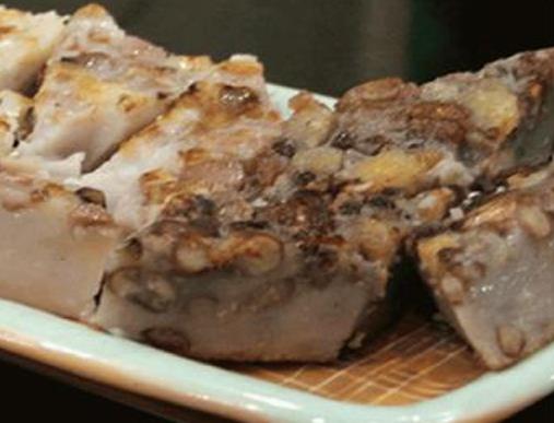 威海十大小吃排名,千層餅是傳統(tǒng)面食,喜餅是當(dāng)?shù)亟Y(jié)婚必備品