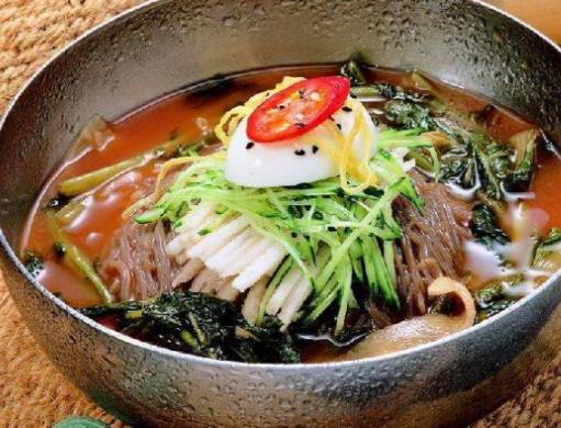 十大沈陽西塔美食排名,辣炒年糕回味無窮,牛窩骨湯營養(yǎng)豐富