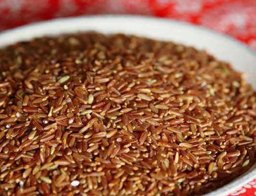 營(yíng)養(yǎng)價(jià)值高食物排名,蜂王漿是唯一可以直接服用的高活性成分營(yíng)養(yǎng)食物