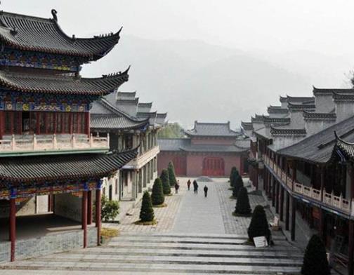 萍鄉(xiāng)十大景點(diǎn)排行榜,秋收起義廣場(chǎng)是全國(guó)紅色旅游經(jīng)典景區(qū)