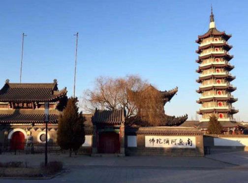 營(yíng)口十大景點(diǎn)大全排名,山海廣場(chǎng)充滿歷史古跡,望兒山以母愛(ài)為主