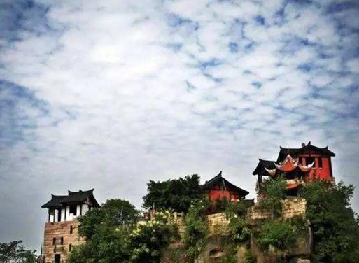 廣安十大旅游景點(diǎn)排名,華鎣山環(huán)境優(yōu)越,寶箴塞旅游區(qū)是有名古寨