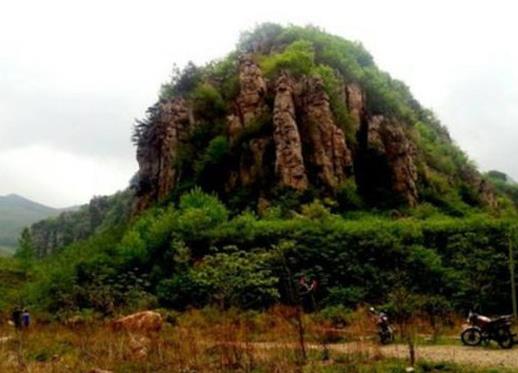 遼陽十大景點排名,龍石風(fēng)景區(qū)森林資源豐富,廣佑寺受歡迎