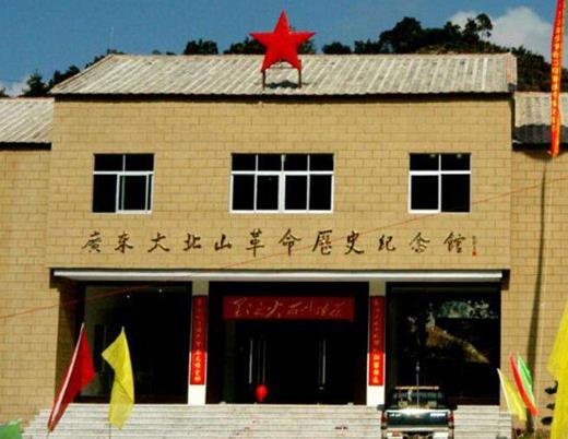 揭西十大旅游景點(diǎn)排名,黃滿寨瀑布很壯觀,粗坑村有特色