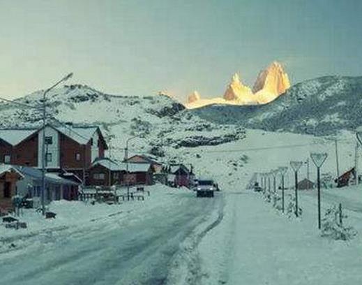 世界十大冰雪旅游城市,皇后鎮(zhèn)是熱愛滑雪者的最愛,查爾騰鎮(zhèn)很冷