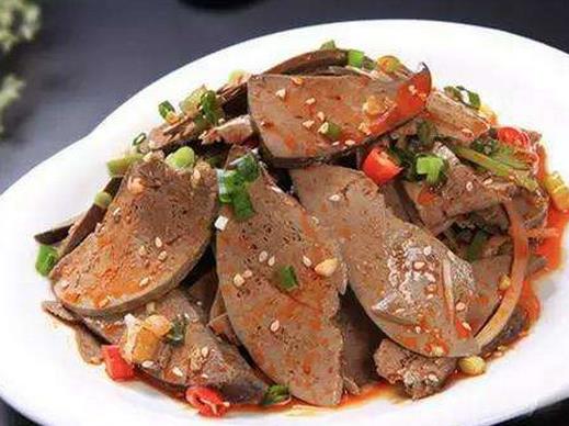 十大補(bǔ)血食物排行榜,當(dāng)歸氣味甘甜,烏骨雞可溫中益氣