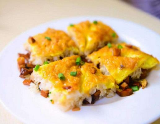 武漢十大名吃排名,熱干面風(fēng)靡全國(guó),三鮮豆皮滋味鮮美