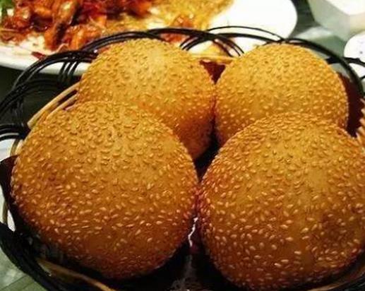 武漢十大名吃排名,熱干面風(fēng)靡全國(guó),三鮮豆皮滋味鮮美