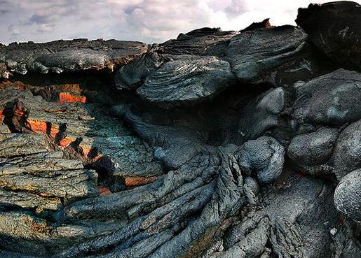 世界上最危險(xiǎn)的10座火山,黃石公園火山、意大利維蘇威火山很有名