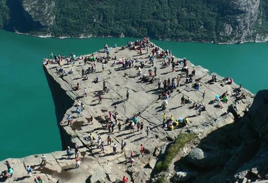 世界上令人驚嘆的十個地方,法國韋扎克馬凱薩克的花園風景壯麗