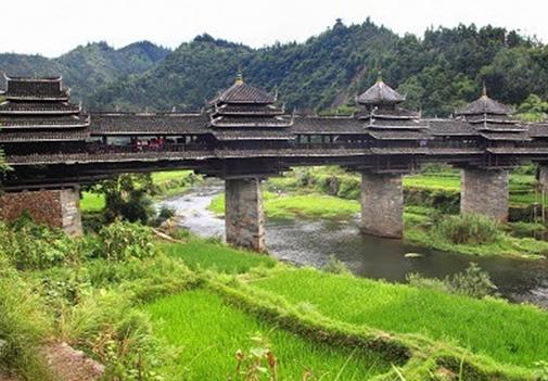 世界上最美麗的10座橋梁,螺旋橋、里亞托橋都是熱門(mén)景點(diǎn)