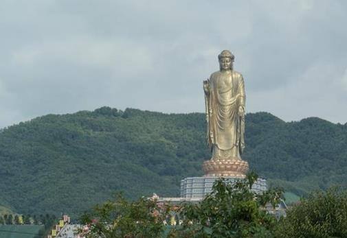 世界十大最高雕像排名,印度統(tǒng)一女神像、中國泉寺大佛吸引游客