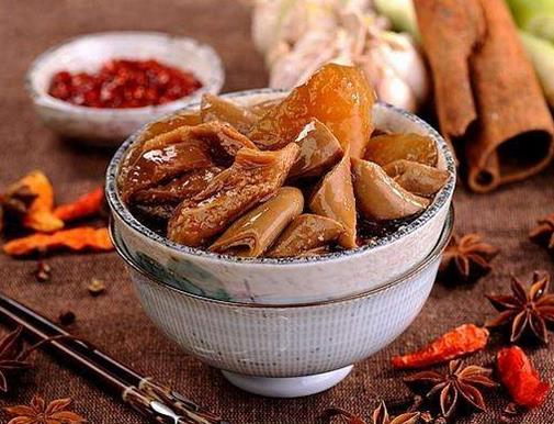 十大牛雜品牌排名,熊的鍋牛雜、濟(jì)公牛雜小吃專業(yè)健康美味
