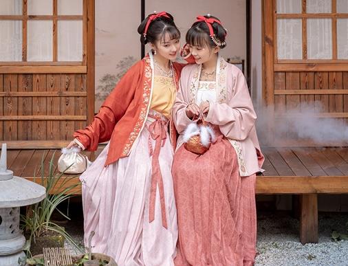 2020年十大漢服品牌,裝束復(fù)原、明華堂漢服受消費(fèi)者喜愛