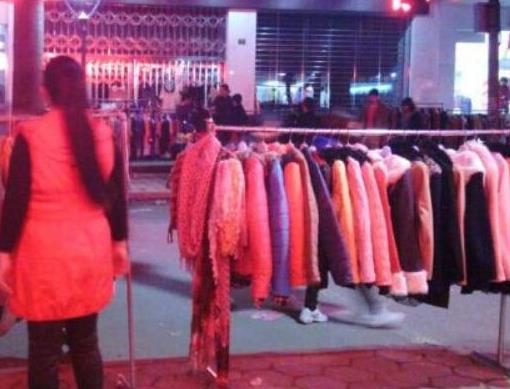 十大擺地攤暴利產(chǎn)品,小吃很接地氣,甜品成本小前景好