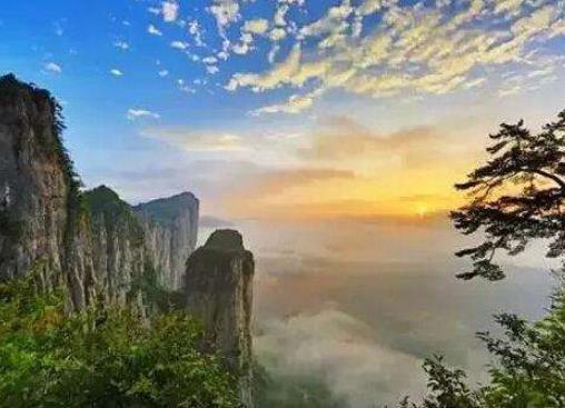 國(guó)內(nèi)十大旅游城市排行榜,伊犁很夢(mèng)幻、長(zhǎng)白山是滿族發(fā)祥地