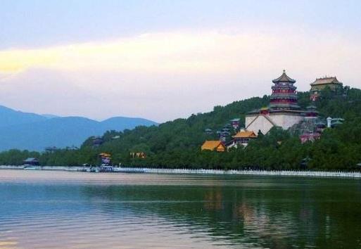 9到10月國內(nèi)最適合旅游的城市,九寨溝、峨眉山山清水秀