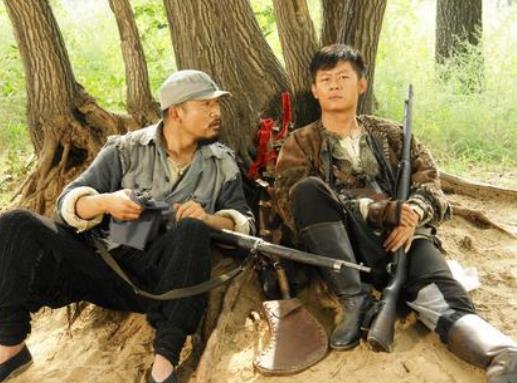 十大經(jīng)典抗日劇排行,《亮劍》、《人間正道是滄!肥鼙姀V泛