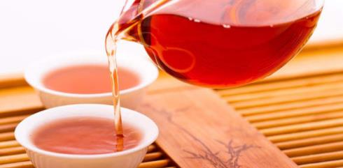 去云南值得購(gòu)買(mǎi)的特產(chǎn)排名,鮮花餅、普洱茶不容錯(cuò)過(guò)