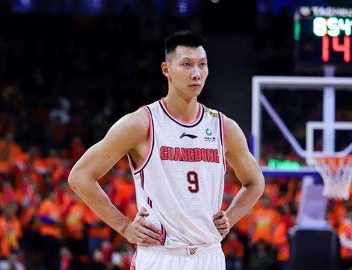 中國(guó)男籃歷史最強(qiáng)十人,姚明家喻戶曉、易建聯(lián)是CBA史上總得分王