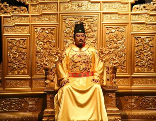 歷史上最兇殘的皇帝排行榜,文宣帝高洋殘忍兇暴、秦始皇征戰(zhàn)無(wú)數(shù)
