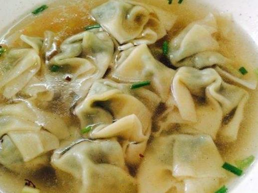 十大鄭州美食小店排名,蘇記餃子人氣火爆,辣妹小吃物美價廉
