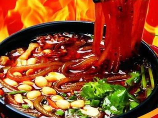 十大鄭州美食小店排名,蘇記餃子人氣火爆,辣妹小吃物美價廉