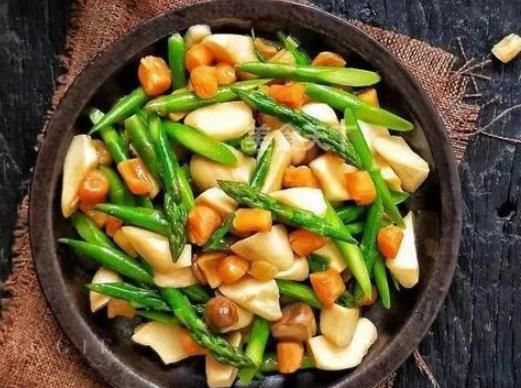 天津十大經(jīng)典名菜排名,紅燒牛尾很入味、火篤面筋勁道Q彈