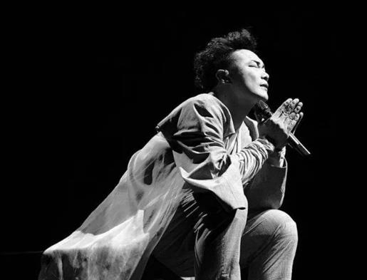 陳奕迅最火的十首歌曲,《十年》《K歌之王》是無數(shù)人的回憶