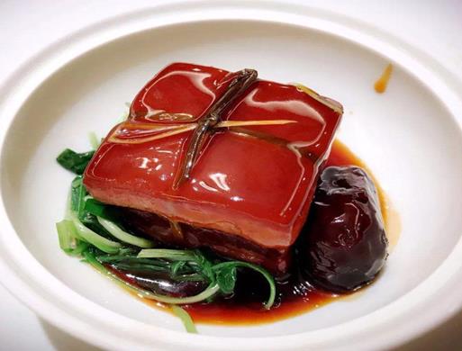 中國十大頂級(jí)名菜排名,北京烤鴨肥而不膩、麻婆豆腐濃郁獨(dú)特
